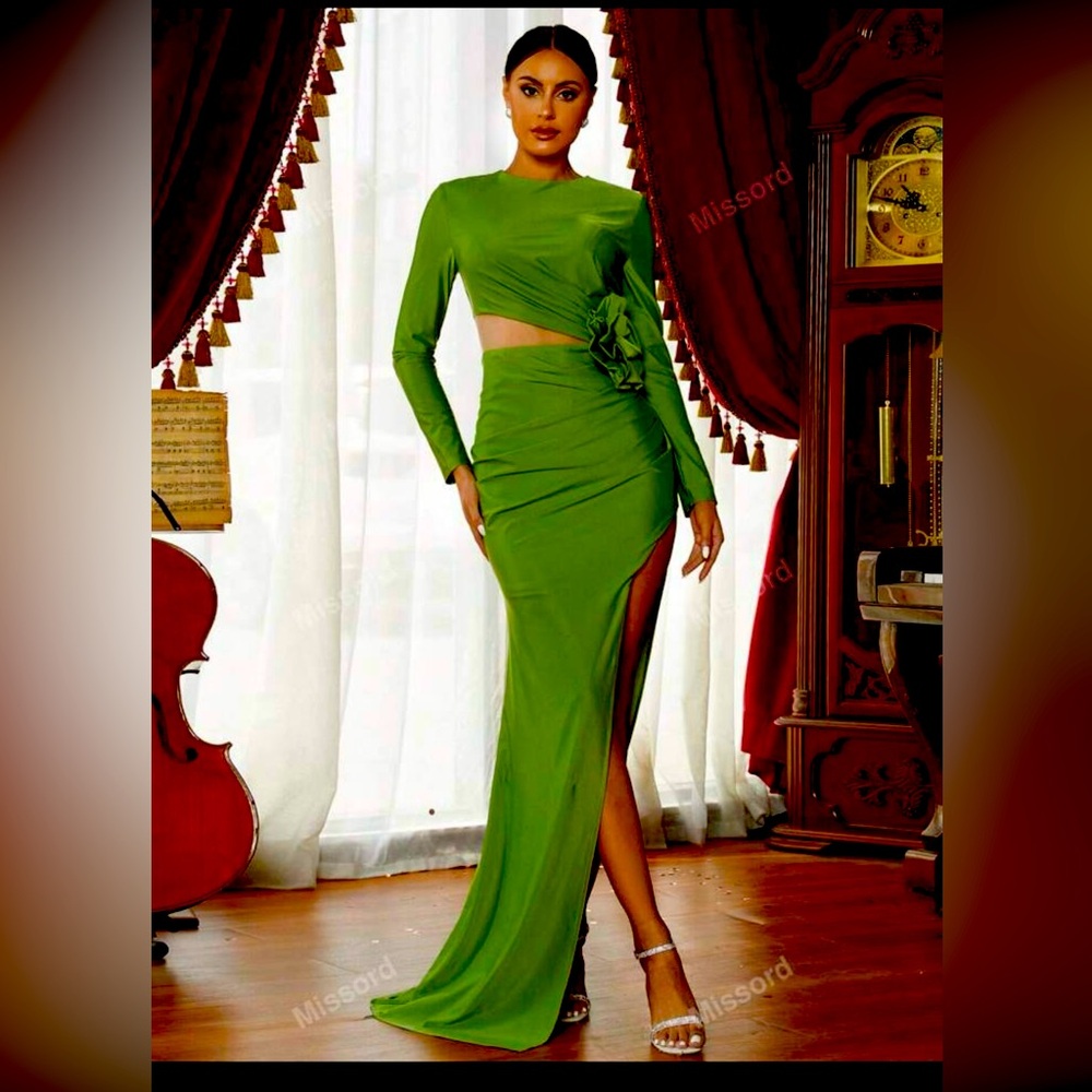 Long sleeve green dress for sale. Only one piece brand new